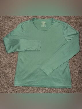 L.L.Bean Green Women's Crewneck Long-sleeve